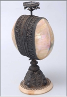 Picture of A Mother of Pearl “itterdhan” or perfume container (lot 20)