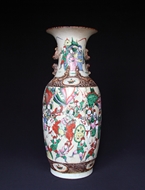 Picture of A CHINESE QING PERIOD VASE