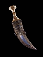 Picture of A JAMBIYA DAGGER WITH A SILVER SHEATH